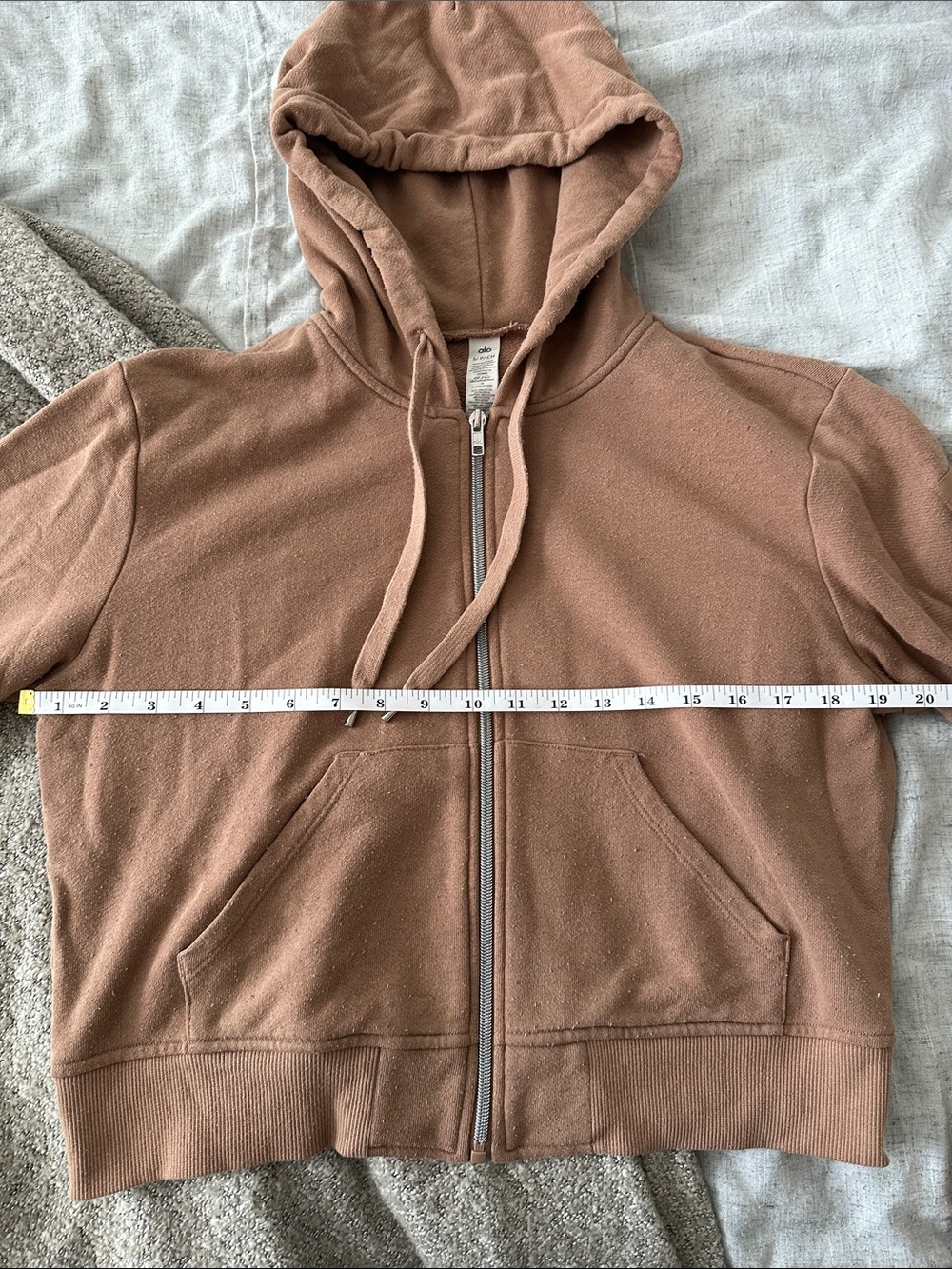 Alo Cropped Zip-Up Hoodie - Picture 7 of 8